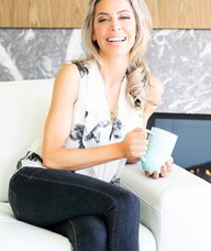 Book an Appointment with Dr. Jordana Aziz for Aesthetics