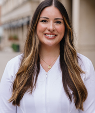 Book an Appointment with Alyssa Gilbert for NEW! Glow & Go Facial (30 MIN)