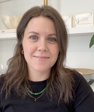 Book an Appointment with Mrs. Stephanie Lauder for Aesthetics