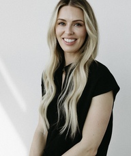 Book an Appointment with Leanne Hogan for Skin Therapy (Facials, Microneedling & Peels)