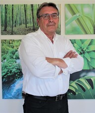 Book an Appointment with John Kalina for Physiotherapy