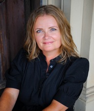 Book an Appointment with Tara Byle for *IN-PERSON & VIRTUAL Therapy with Tara (Student Therapist)