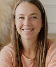 Book an Appointment with Marie-Eve Gamache-Perron (Ostéopathe) for Ostéopathie
