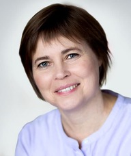 Book an Appointment with Chloe Montclaire for Complimentary 15 min (Phone) Consultation