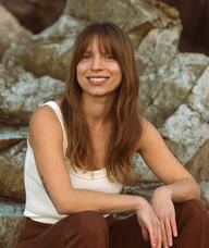 Book an Appointment with Hélène Descoteaux for Japanese & Chinese Acupuncture & Herbal Medicine