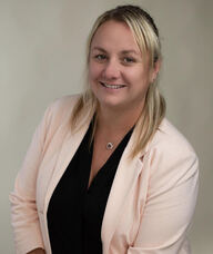 Book an Appointment with Heather Mikkelsen for Psychotherapy and Social Work