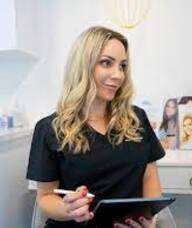 Book an Appointment with Dr. Mélissa Thibault for Treatments