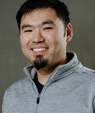 Book an Appointment with Leo Chen for Massage Therapy