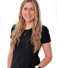 Book an Appointment with Léa Tremblay for Ostéopathie