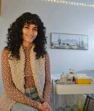 Book an Appointment with Meech Yehia for Acupuncture