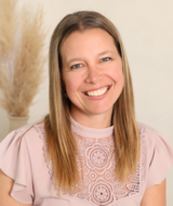 Book an Appointment with Ariel Hennig Wood at Canada Career Counselling and Synthesis Psychology